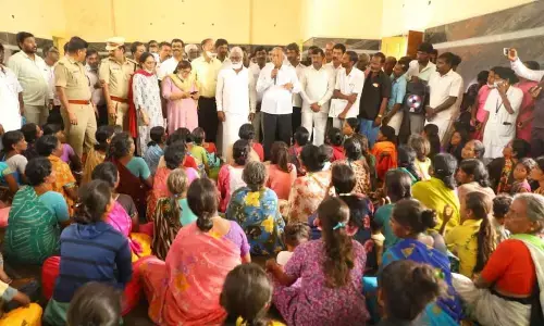 District minister orders speedy disposal of compensation applications