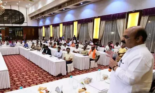 Govt decides to install sluice gates for lakes to avoid flooding