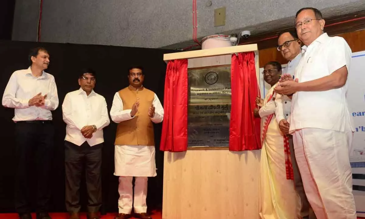 President Draupadi Murmu Inaugurates R&I Park On The Occasion Of IIT Delhis Diamond Jubilee