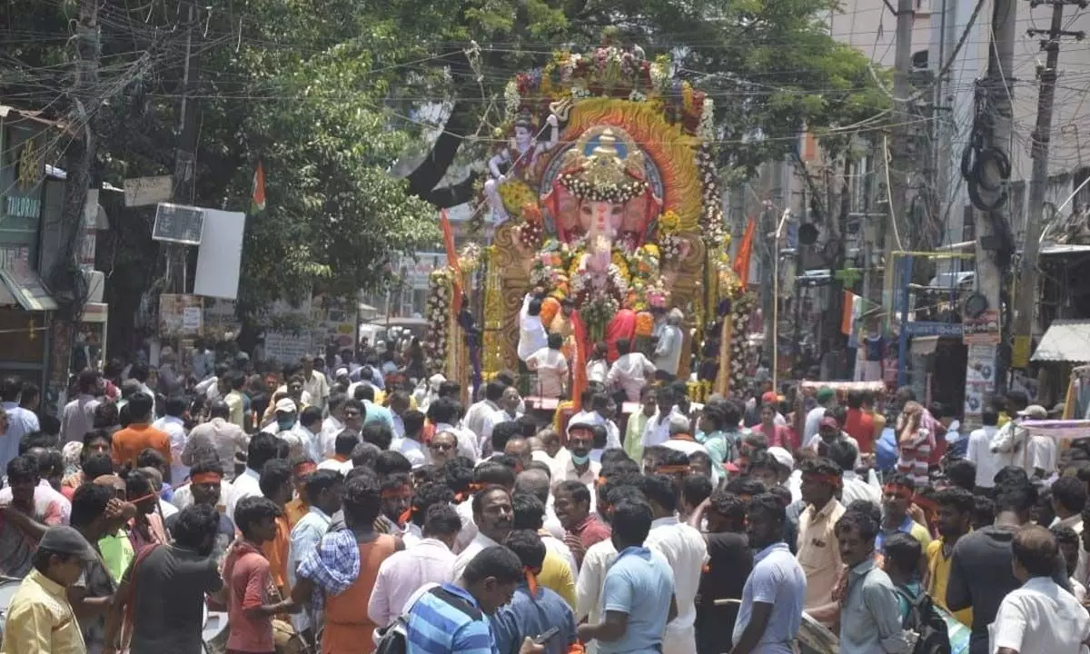 Ganesh idol from Sivaji  Centre is being shifted to the ghat in a procession for immersion  in Nellore  on Sunday