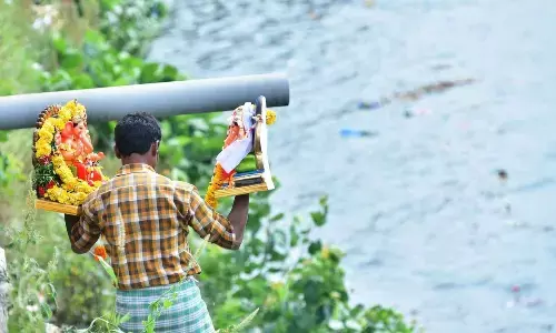 Lord Ganesha ‘faces’ immersion obstacles