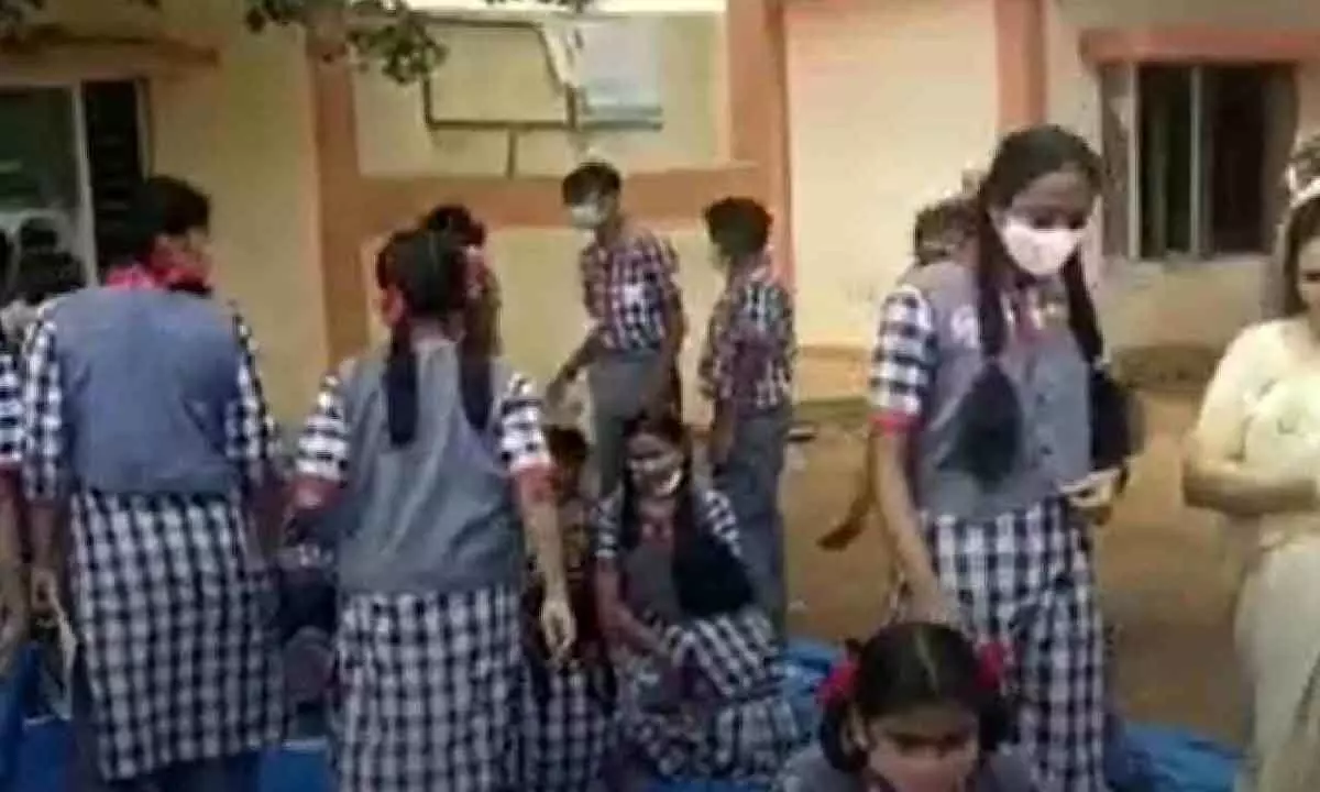 Andhra Pradesh: 30 students fell ill at Kendriya Vidyalaya in Kakinada, shifted to hospital