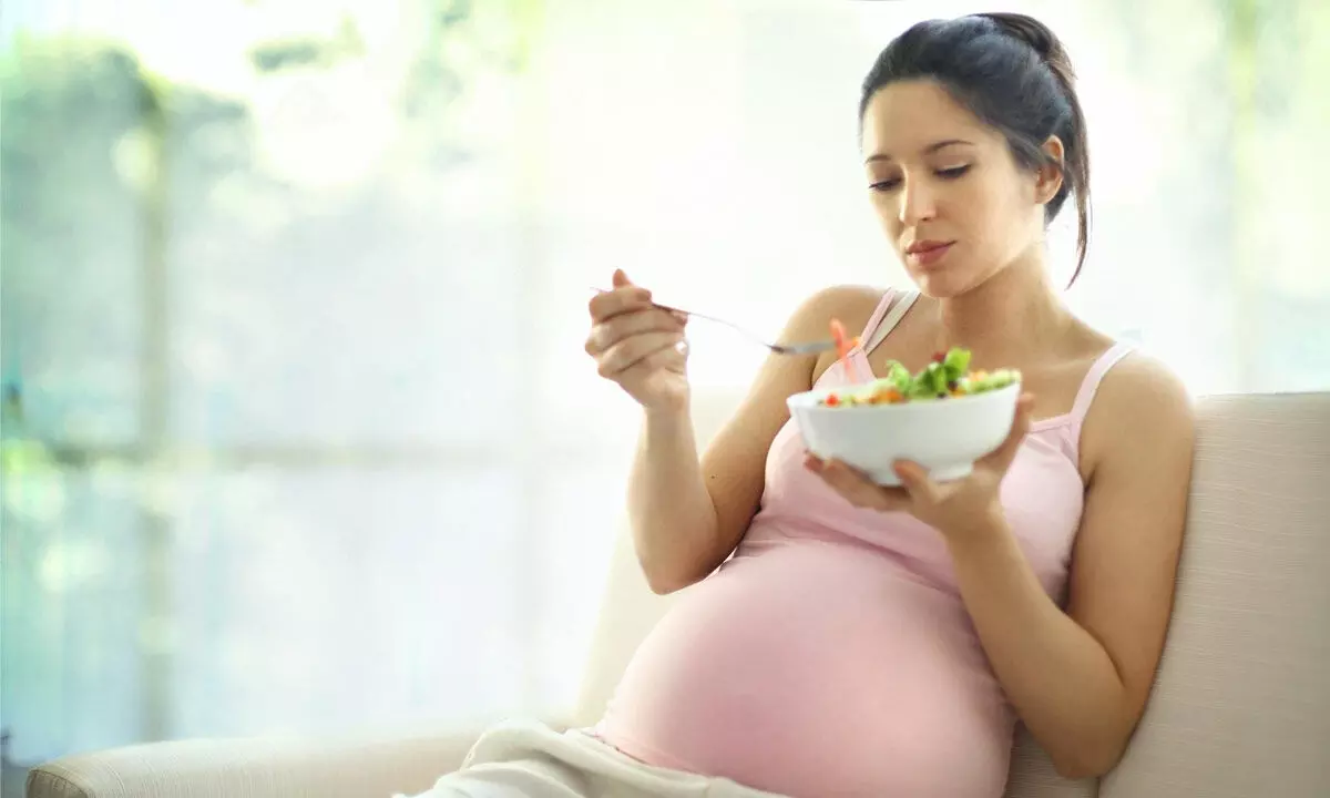Monsoon diet and precautions for pregnant women