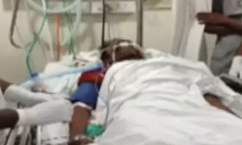 Girl attacked with acid, slit throat at Nellore