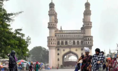 Let us denounce communal politics!