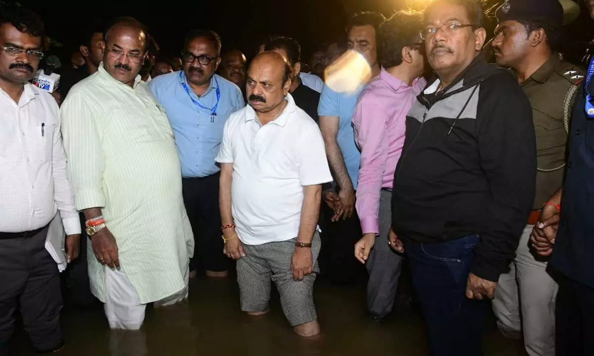 CM Basavaraj Bommai sets out on night rounds to check flood situation