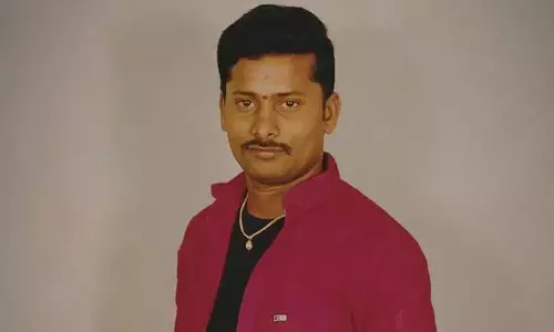 Hitachi vehicle operator dies as boulders fell in Avuku of Nandyal