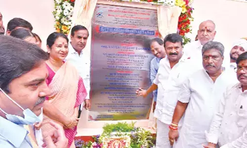 Minister Talasani inaugurates Begum Bazar fish market building