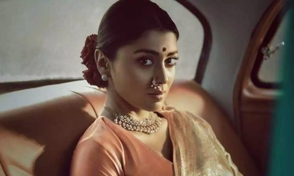 HBD Shriya Saran: The Birthday Poster From Kabzaa Movie Is Unveiled On This Special Occasion…