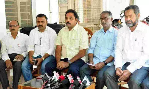 Teachers bid to storm Assembly, demand to review GO 317