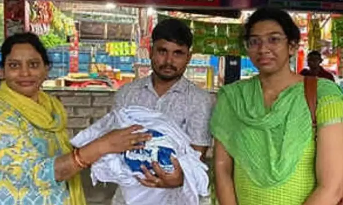 Final year med student helps pregnant woman deliver baby in Secbad Duronto express train