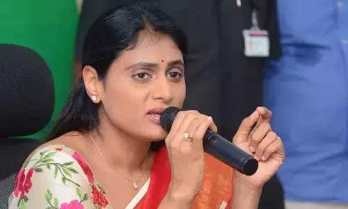 Complaint against Sharmila for making inappropriate remarks about Tgana CM, MLAs
