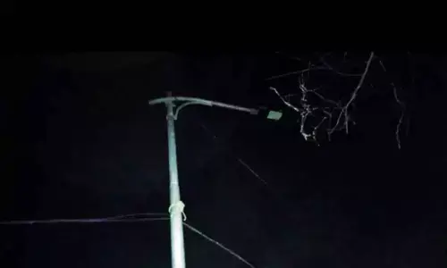 Kakinada: Non-functioning of streetlights poses problems in Smart City
