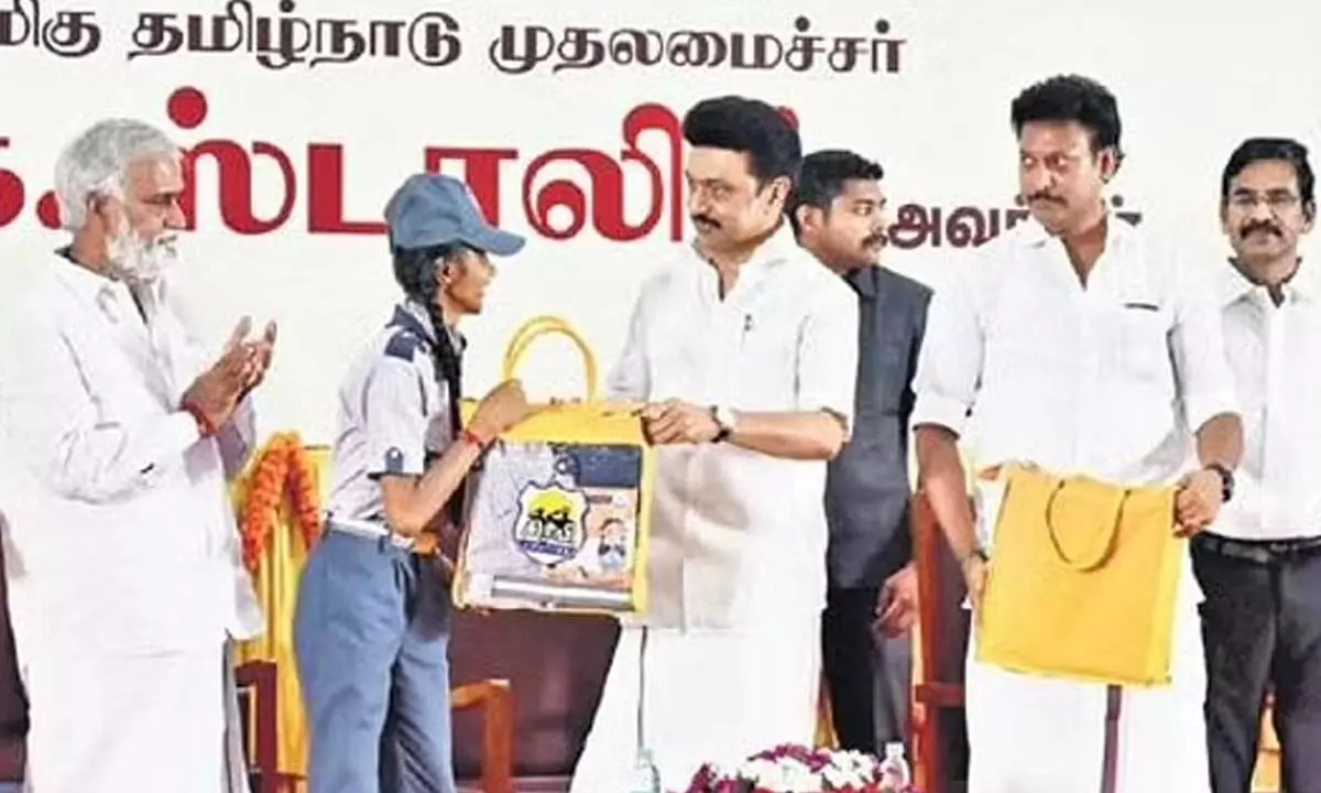 Chief Minister Of Tamil Nadu Launched SIRPI Program In Schools