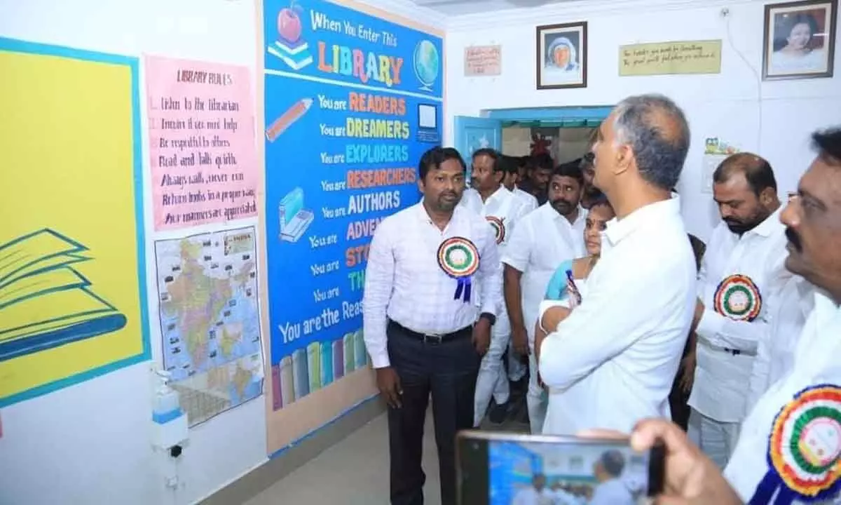 Finance and Health Minister Harish Rao on Thursday took part in the National Deworming Day organised by Narsingi Social Welfare Gurukul School in Narsingi