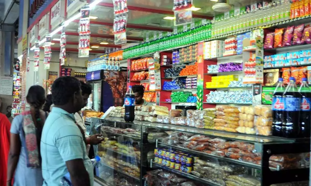 A food stall at Pandit Nehru bus station in Vijayawada. 	Photo: Ch Venkata Mastan