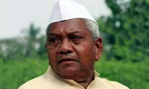 Senior Congress tribal leader and former union minister Manikrao Gavit passed away