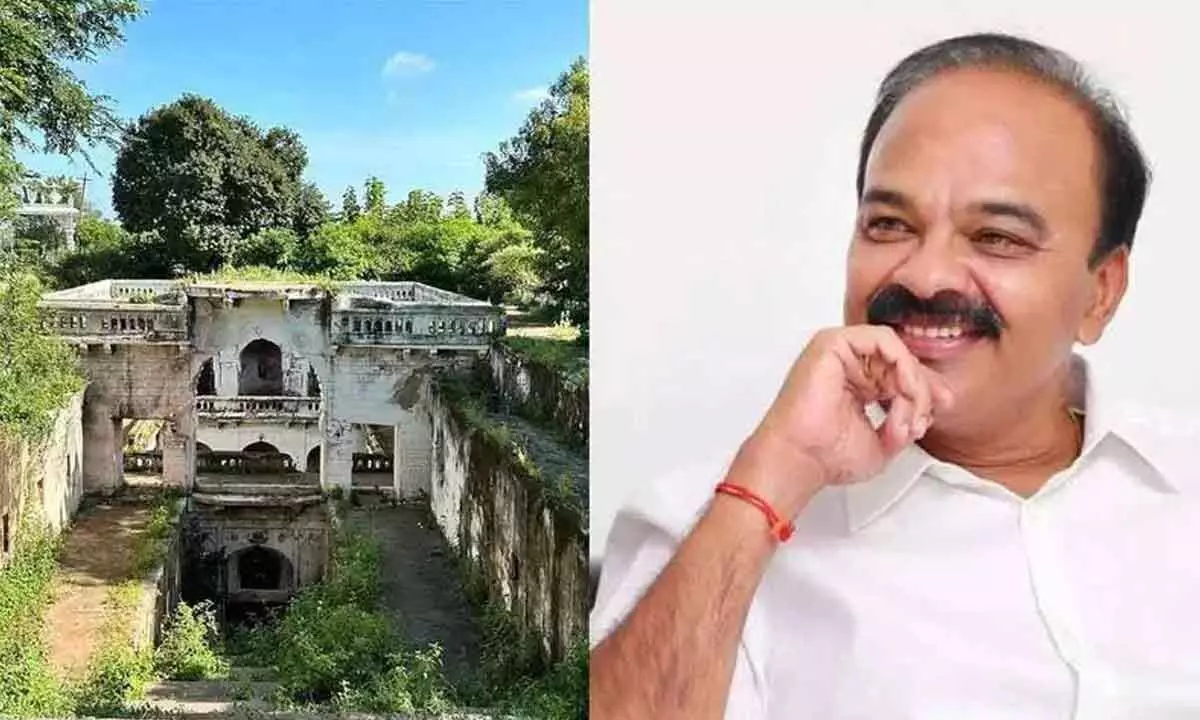 KTR asks MP Ranjith Reddy to revamp Balaji Temple stepwell