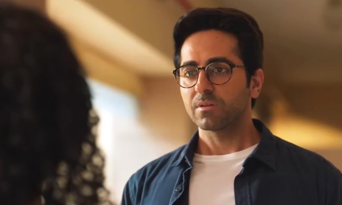 Umair Sandhu Drops His Review On Ayushmann Khurrana's Doctor G Trailer