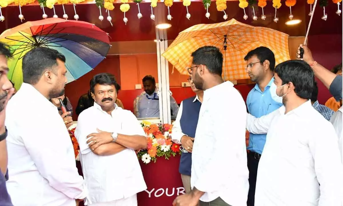 Talasani Srinivas Yadav inaugurates Vijaya Ice Cream parlours at NTR park