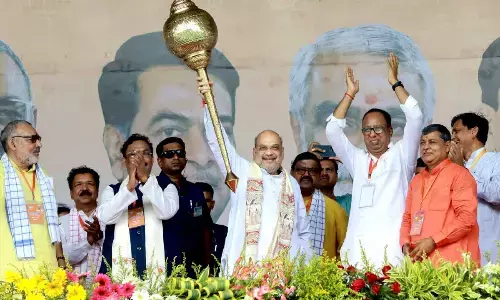 Union Minister Amit Shah Accuses Bihar C.M. of Backstabbing Anti-Congress Politics