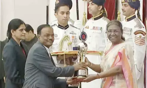 President confers NSS award on KU