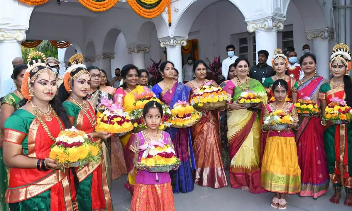Hyderabad: Celebrations at Raj Bhavan