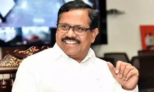 Gouri Shankar urges poets to pen more about national integration