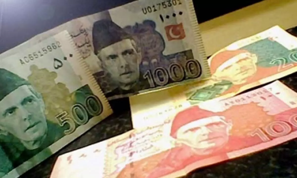 Pakistani rupee continues to recover against USD