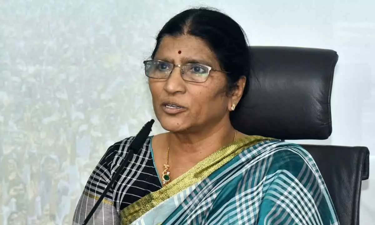 Lakshmi Parvathi defends health varsity renaming