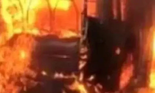 Miscreants set car & tractor on fire at Sarpanch’s house in Siddipet
