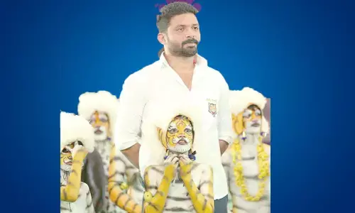 Saffron politics hijacks tiger dance of Mangaluru Dasara