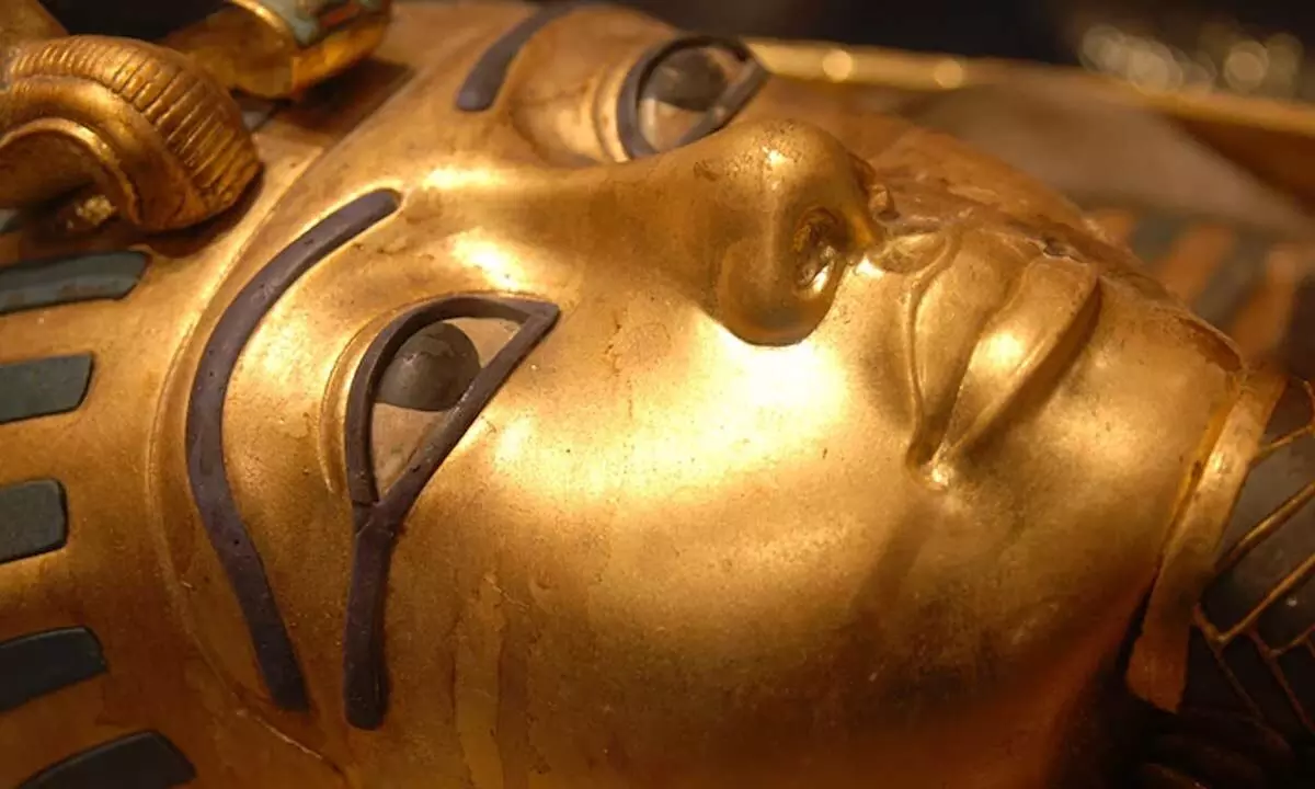 Ancient Egyptian King Hides Egyptian Secrets