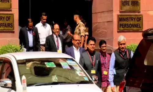 AP seeks funds for construction of capital at Union Home Ministrys meeting