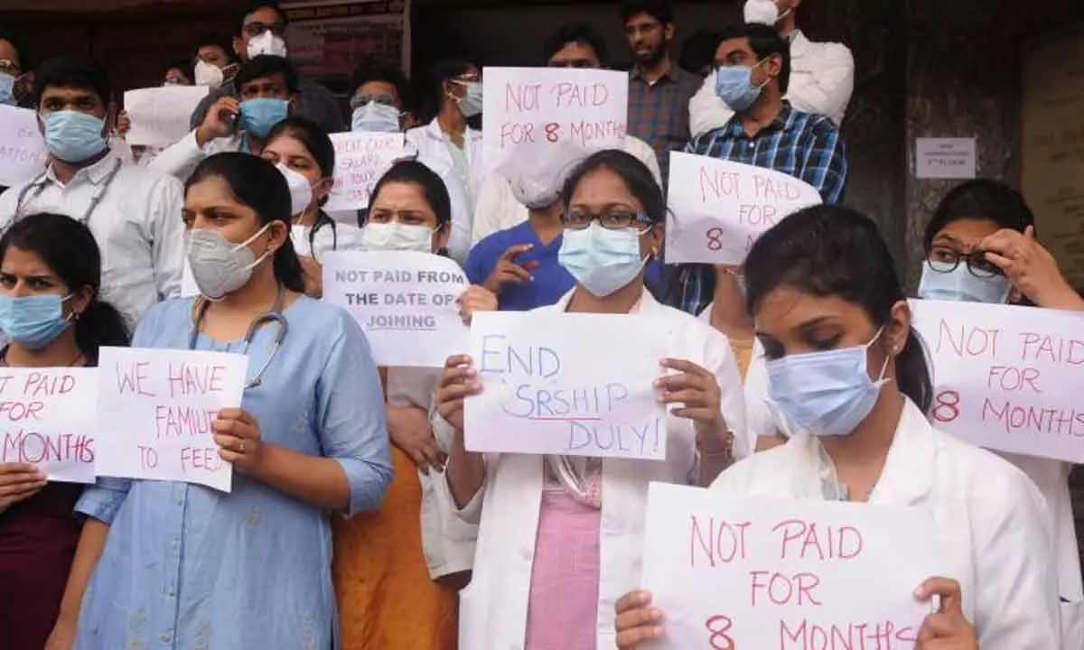 Doctors condemn Harish Raos comments, plan series of protests