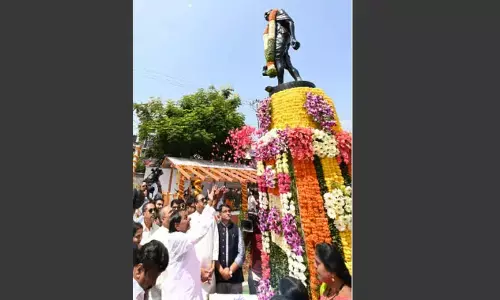 CM KCR remembers Shastri, takes potshots at Centre