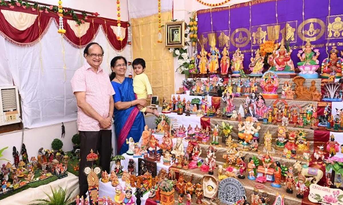 Bommala Koluvu celebrated to mark Dasara