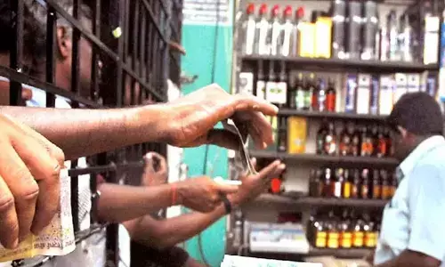 Liquor consumption rises in Telangana amid Dasara