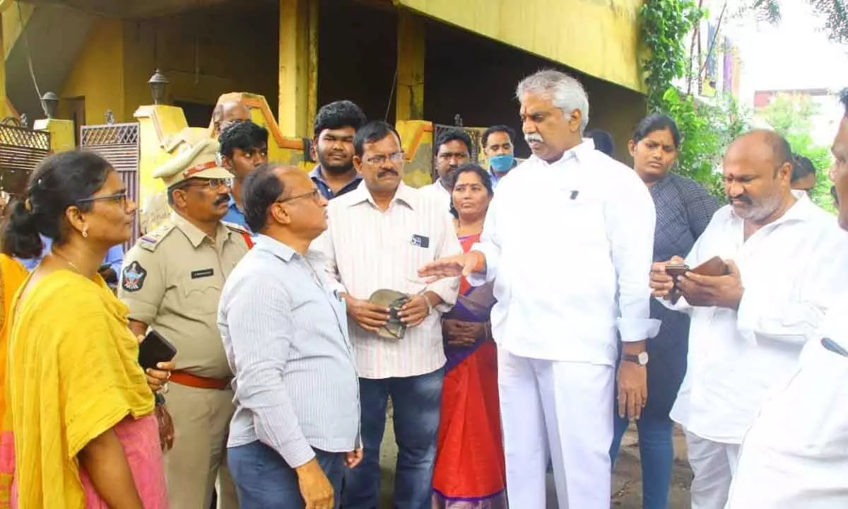 Central MLA Malladi Vishnu giving instructions to VMC officials in Vijayawada on Friday