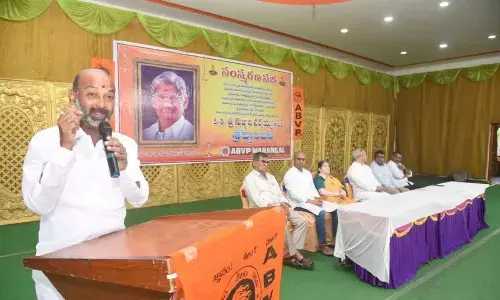 TRS luring voters with cash to win Munugodu bypoll: Bandi