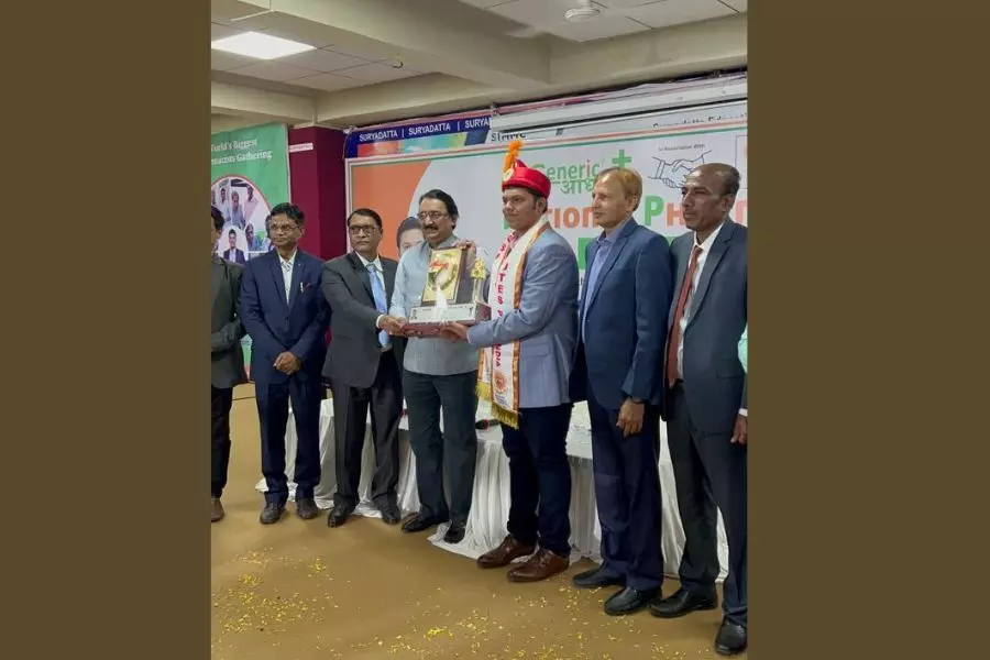 Pharma Wonder Kid Arjun Deshpande Led Worlds Biggest Pharmacists Gathering