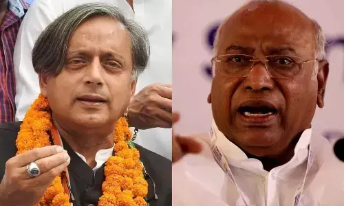 Shashi Tharoor, Mallikarjun Kharge
