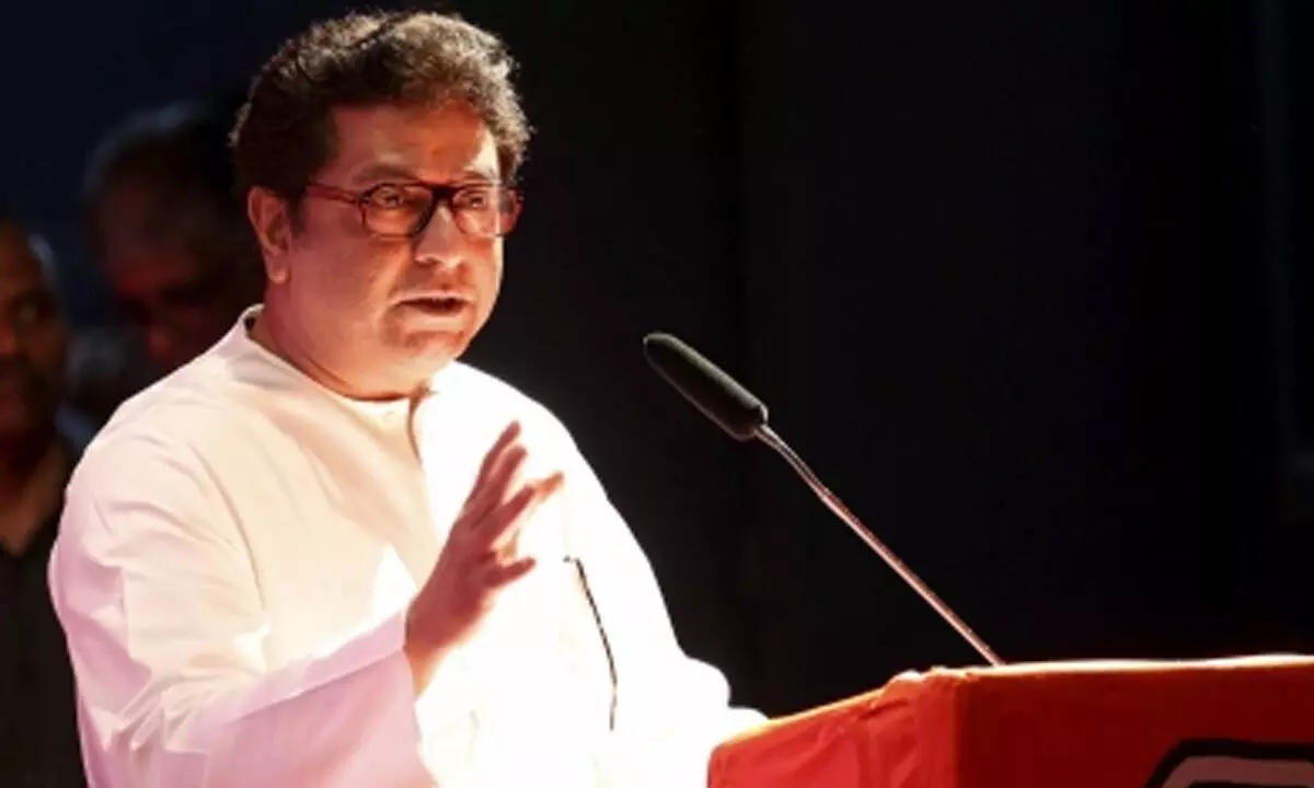 Raj Thackeray gags his men from airing views on Shiv Sena crisis