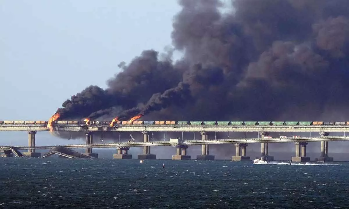 Crimean Bridge blast: Experts assess the damage