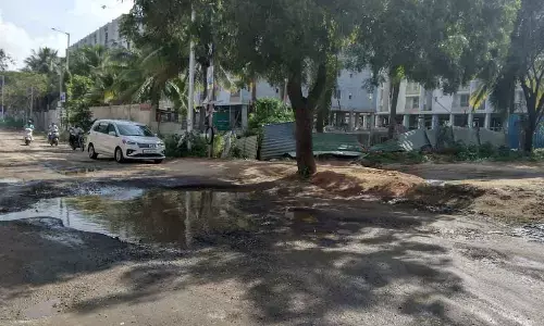 Hyderabad: Hardships for Bolarum-Turkapally road travelers