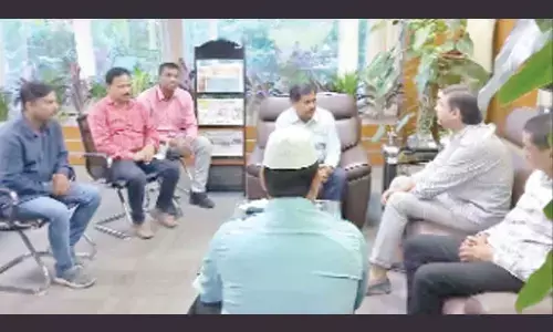 Owaisi meets HMR MD N V S Reddy to hasten metro rail works