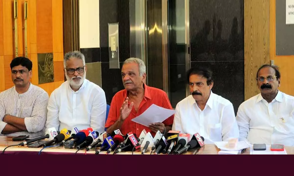 CPI national secretary Dr K Narayana, state secretary K Ramakrishna  along with other party leaders addressing a press conference in Vijayawada on Thursday. 	               Photo: Ch Venkata Mastan