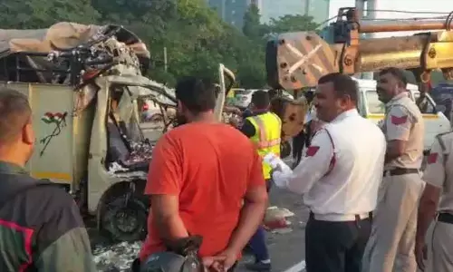 2 killed in tempo-trailer collision on Delhi-Jaipur Expressway