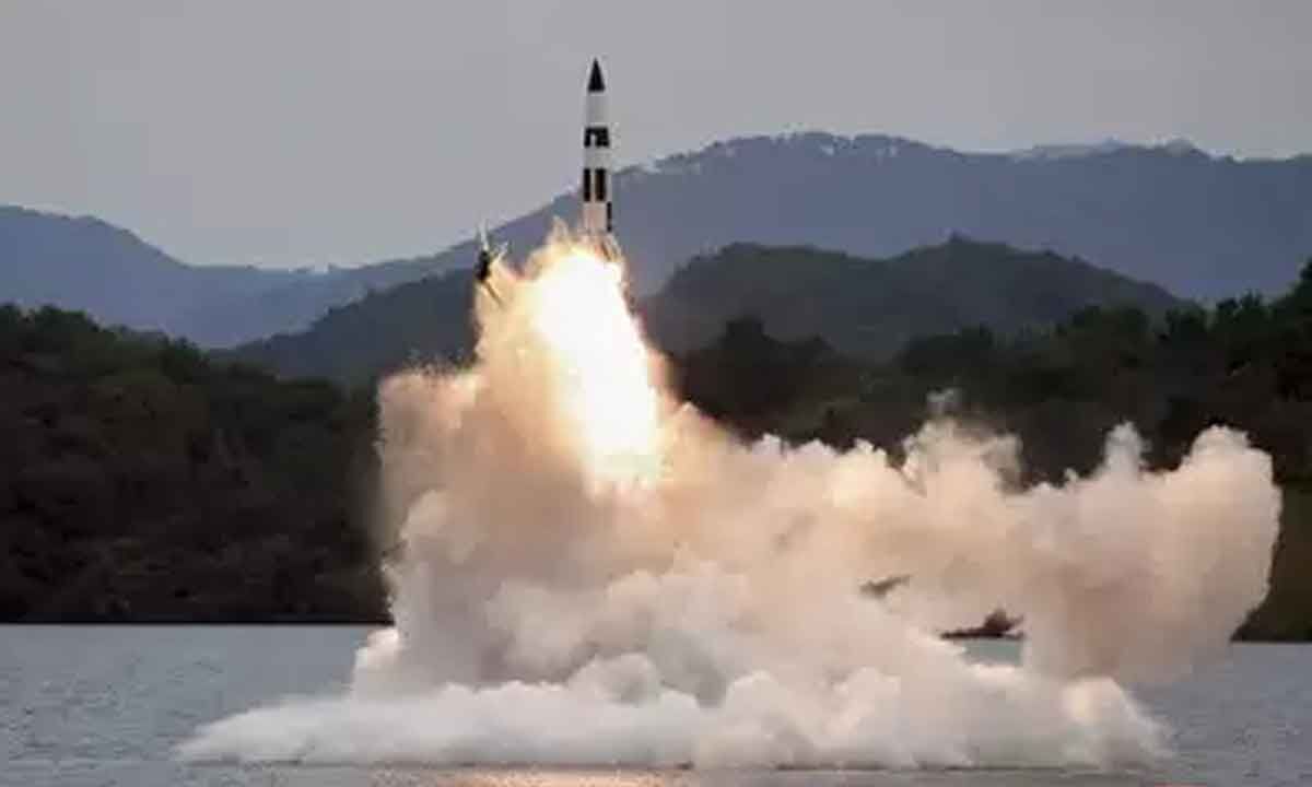 N.Korea Fires 1 Short-range Ballistic Missile, 170 Artillery Shots