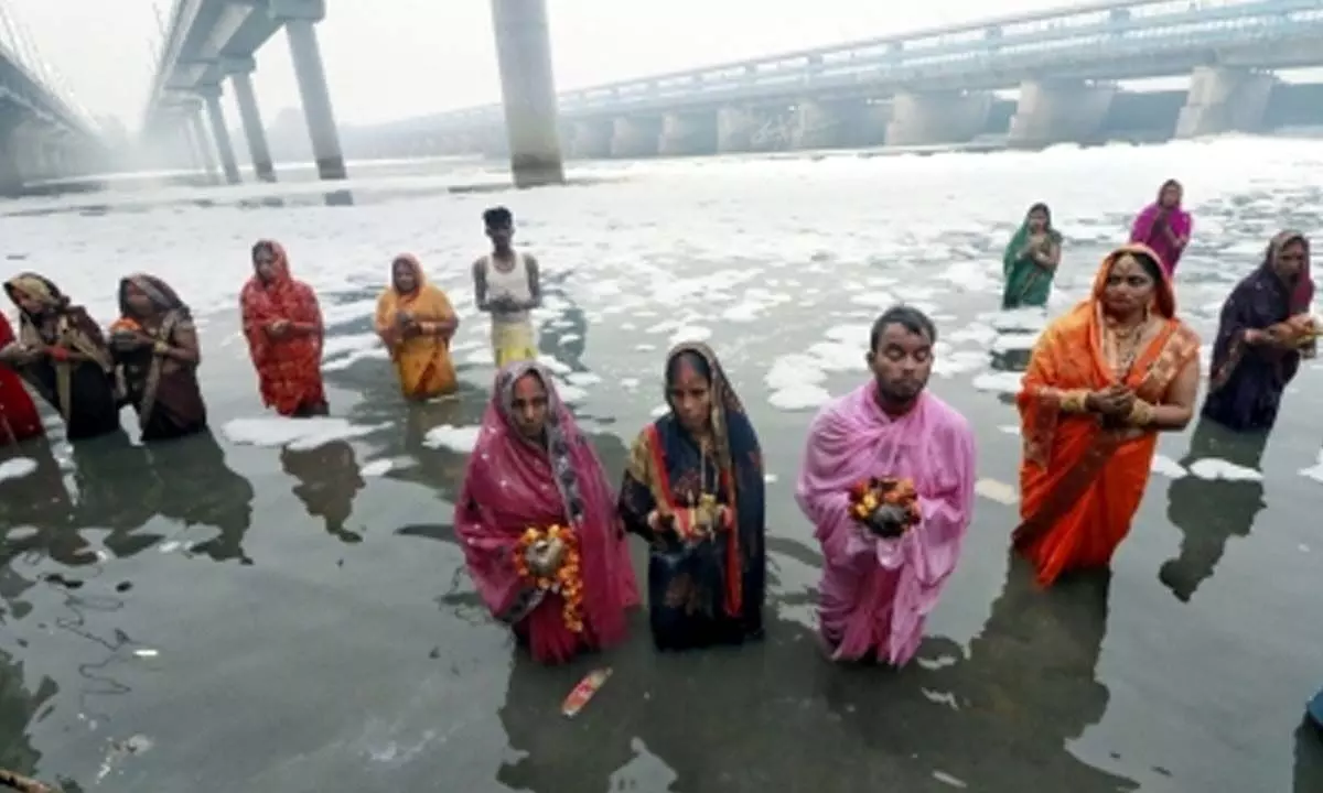 Delhi govt to develop 1100 ghats for Chhath Puja this year